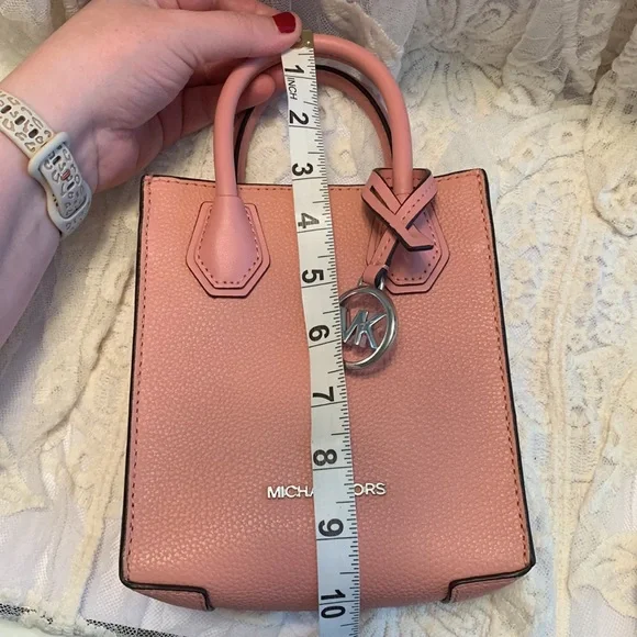 EUC - Michael Kors Mercer Extra-Small Pebbled Leather Crossbody Bag in Pink - Picture 15 of 17